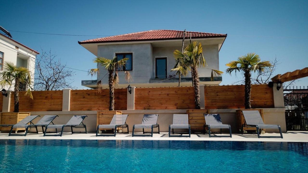 Hotel Bujtina Siar Pogradec Zewnętrze zdjęcie