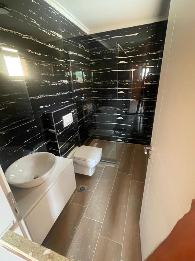 Hotel Bujtina Siar Pogradec Zewnętrze zdjęcie