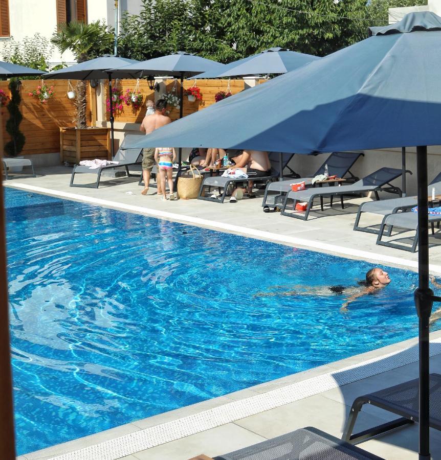 Hotel Bujtina Siar Pogradec Zewnętrze zdjęcie