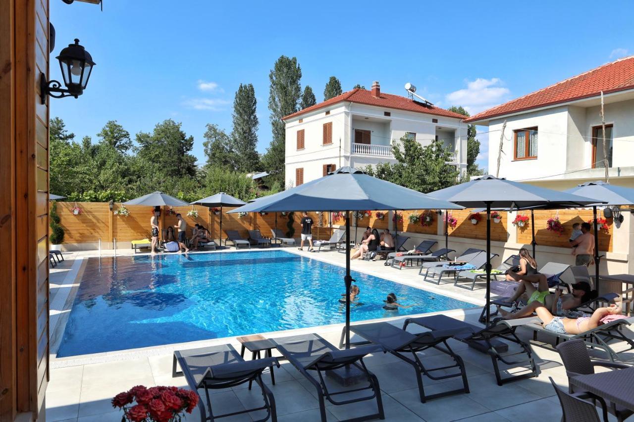 Hotel Bujtina Siar Pogradec Zewnętrze zdjęcie