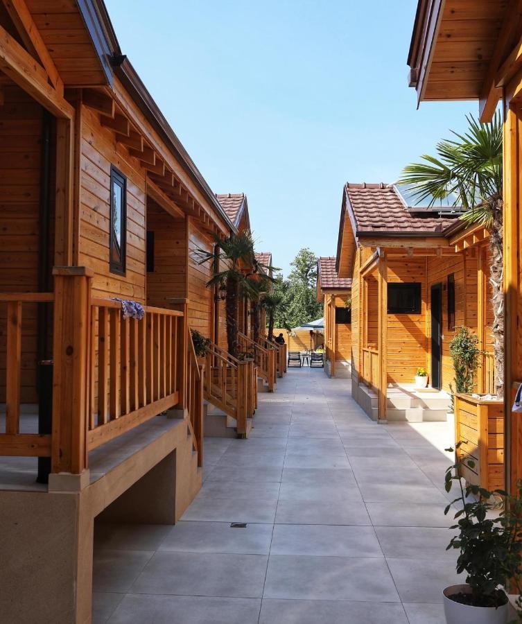 Hotel Bujtina Siar Pogradec Zewnętrze zdjęcie