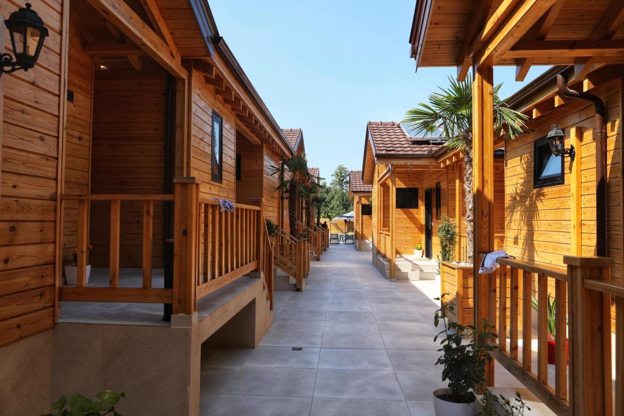Hotel Bujtina Siar Pogradec Zewnętrze zdjęcie